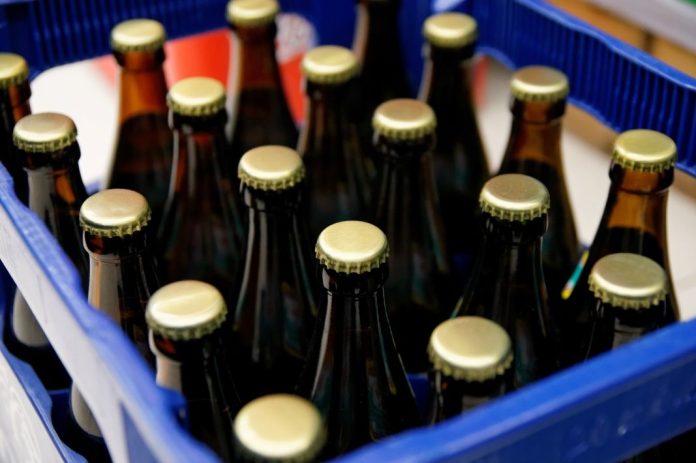 La Tournée accompagne les apéros de l’été dans des bouteilles en verre consignées.