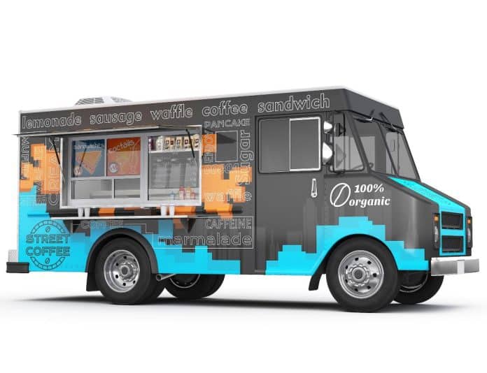 Lorient : Laurent Pallard devient le premier cuisiniste en camion-magasin pour la Bretagne.